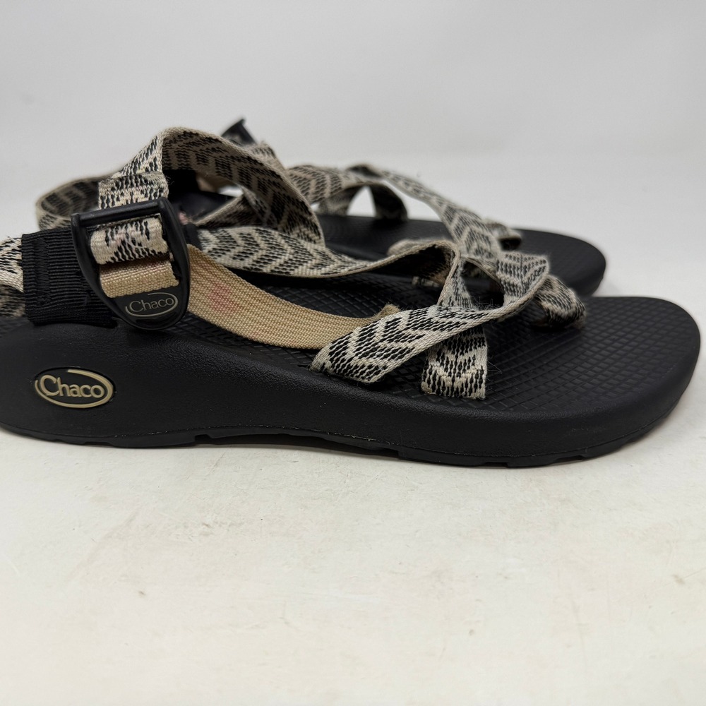 Chaco Sandals Womens 8 Z/Cloud 2 Black Cream Chevron Strappy Toe Loop EUC